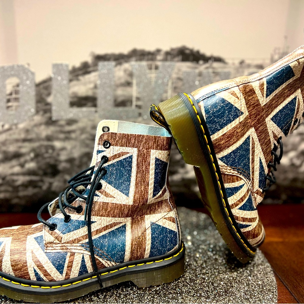 Dr. Martens rare Union Jack print women’s boots.  Size 6M. Never worn!!!